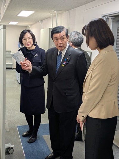 写真:視察の様子