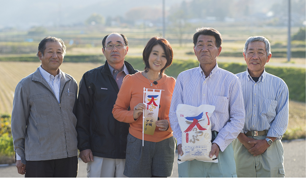 (写真)福島県国見町を訪問して米づくりの現状を伺いました。
