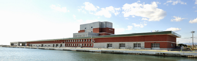 (写真)平成27年3月26日オープン!新・小名浜魚市場