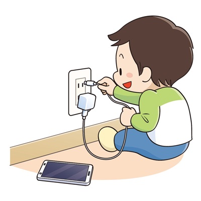 画像: 幼児が、スマートフォンの充電ケーブルの端子を、壁のコンセントに近づけているイラスト